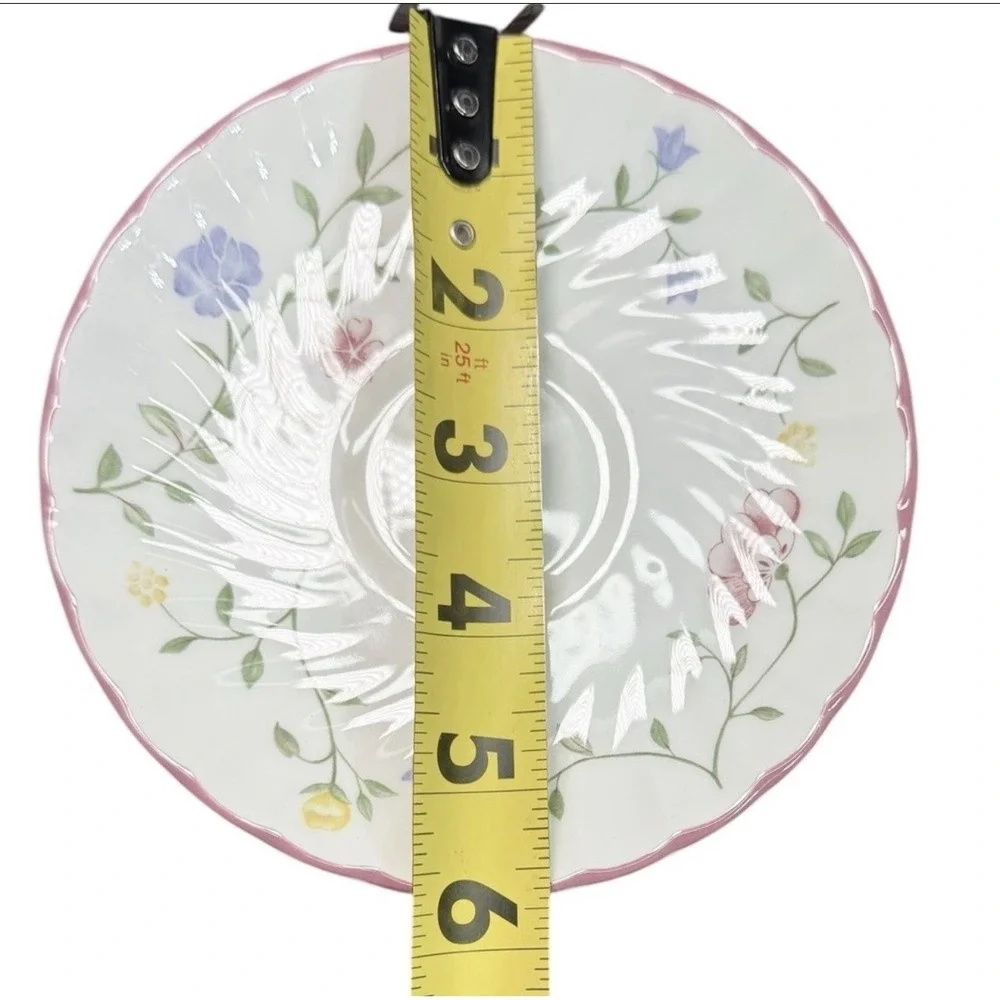 Johnson Bros Summer Chintz Teacups and Saucers - 8 Piece Set